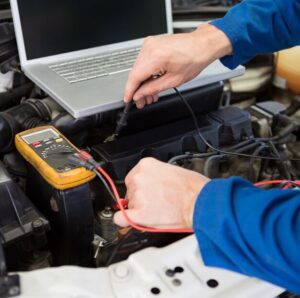 Nghề điện ô tô có khó không? Những cơ hội việc làm hấp dẫn