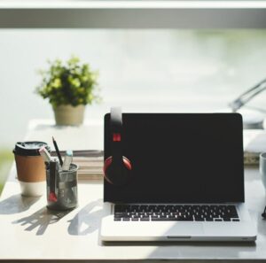 goi-y-cac-nghe-hat-ra-tien-hot-nhat