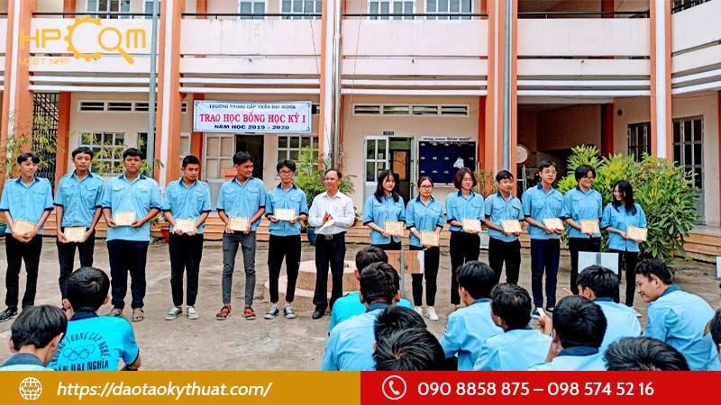 truong-trung-cap-tran-dai-nghia