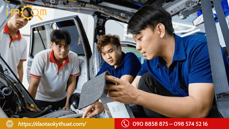 nhu-cau-nganh-noi-that-o-to-ngay-cang-tang