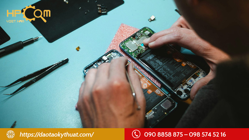 5-trang-web-giup-tu-hoc-sua-chua-dien-thoai