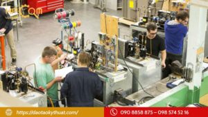 kinh-nghiem-mo-cua-hang-dien-lanh