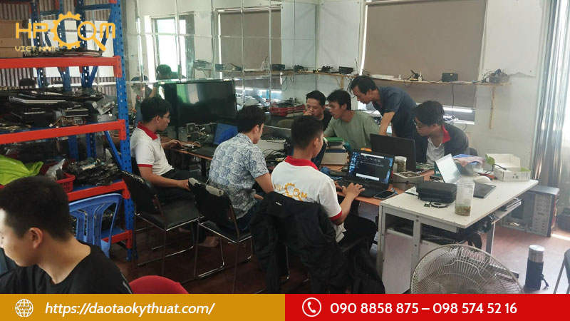 nen-hoc-nghe-gi-cho-nam-khong-bang-dai-hoc