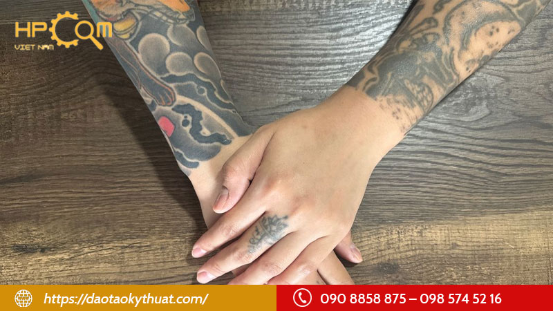 nhung-dinh-kien-cua-xa-hoi-ve-hinh-xam