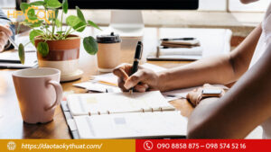 vua-hoc-vua-lam-sua-chua-may-tinh