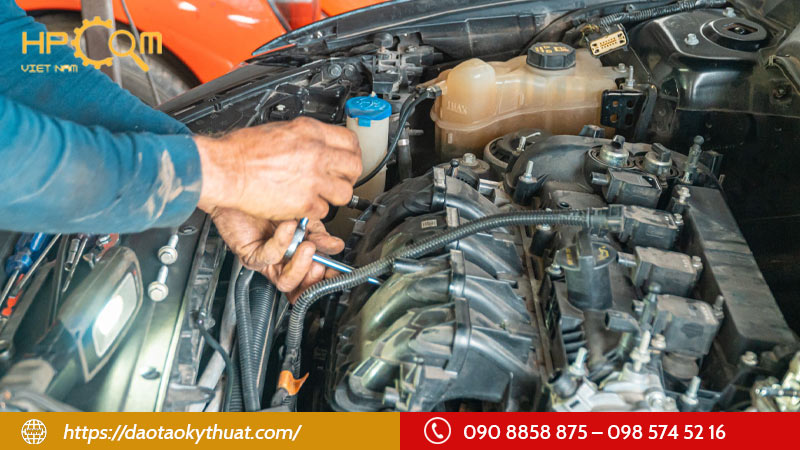 co-nen-nang-cap-he-thong-phun-xang