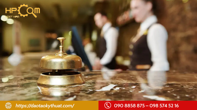 du-lich-nha-hang-khach-san