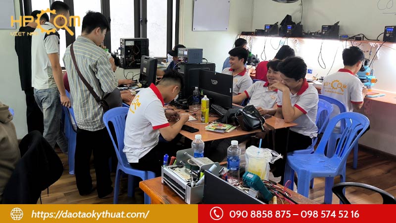 ly-do-nen-chon-hoc-nghe-sua-chua-dien-thoai-tai-hpcom-viet-nam