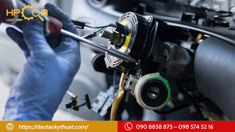 cac-loi-cam-bien-goc-lai-o-to