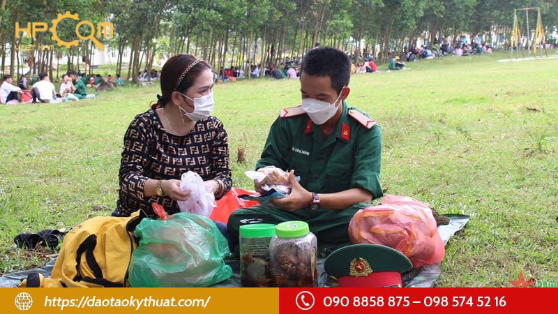 bao-lau-thi-duoc-tham-bo-doi-mot-lan