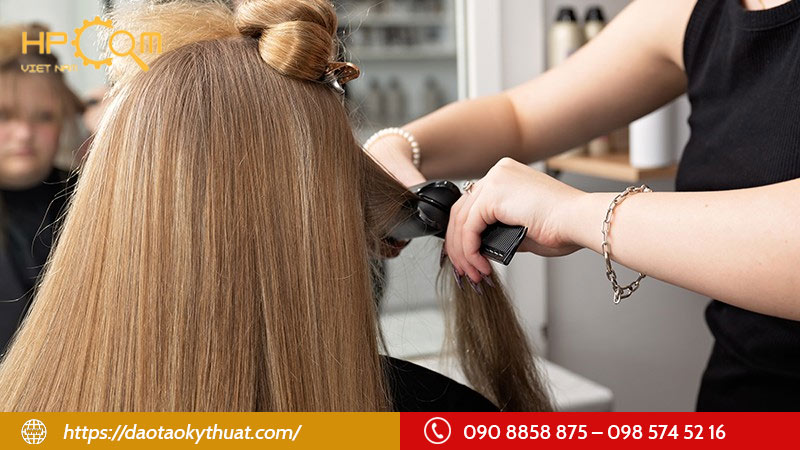 hoc-nghe-cat-toc-salon