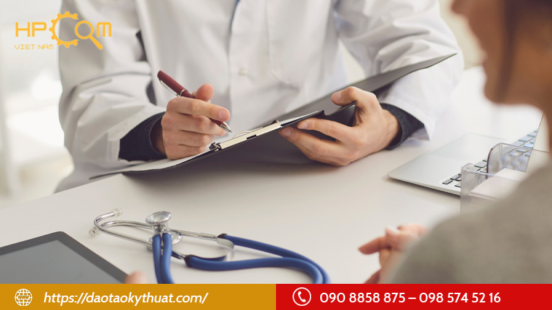 nghe-y-duoc-si-bac-si