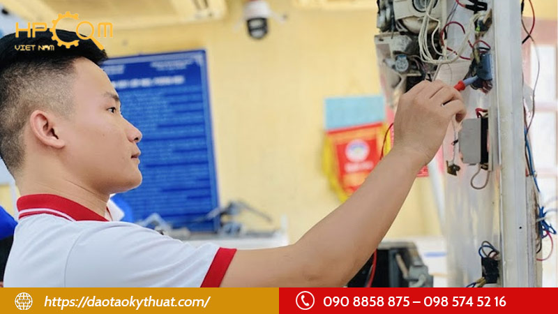 sau-khi-hoc-nghe-dien-lanh-co-de-xin-viec