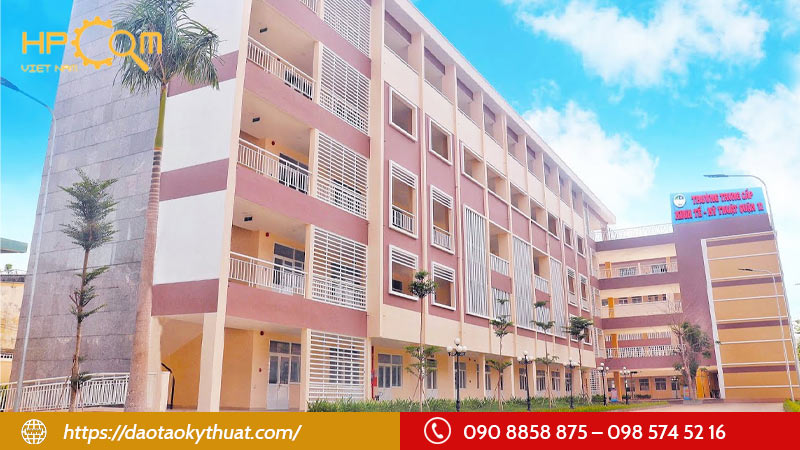 truong-trung-cap-kinh-te-ky-thuat-quan-12