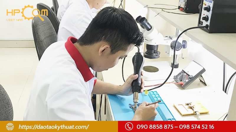 hoc-nghe-sua-chua-dien-tu-o-dau-uy-tin