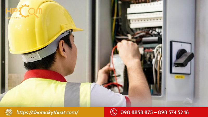 nghe-sua-chua-dien-dan-dung