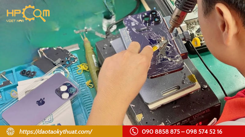 hoc-ep-kinh-dien-thoai-mat-bao-lau