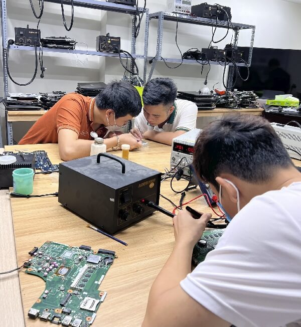 Khóa sửa chữa laptop tại Trung tâm đào tạo HPCOM
