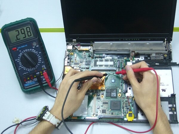 Trung tâm đào tạo sửa chữa laptop HPCOM